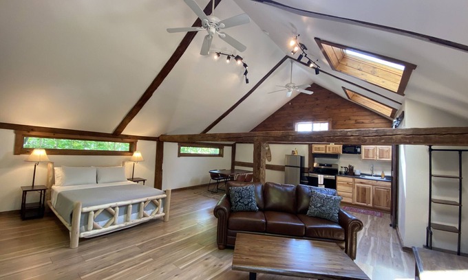 Northfield House | Barn Off the beaten path yet close to everything.