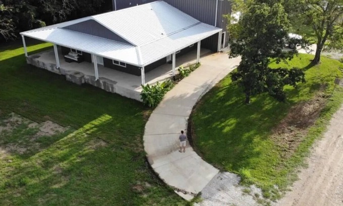 Seven Points House | Barndo near Cedar Creek Lake!
