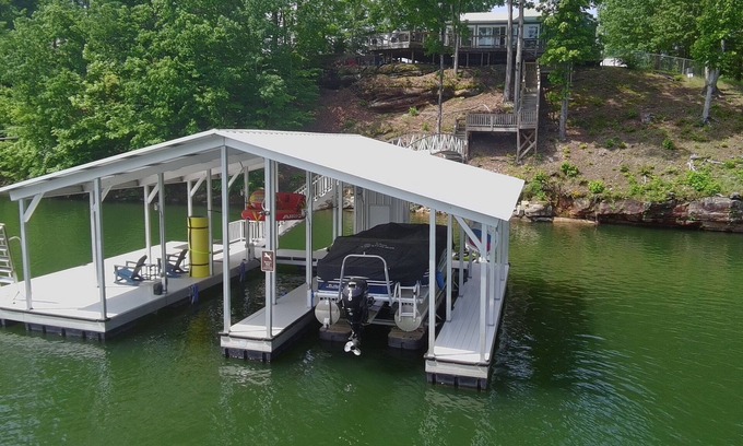 Crane Hill House | Barney's Bluff pet-friendly reserve + pontoon opt