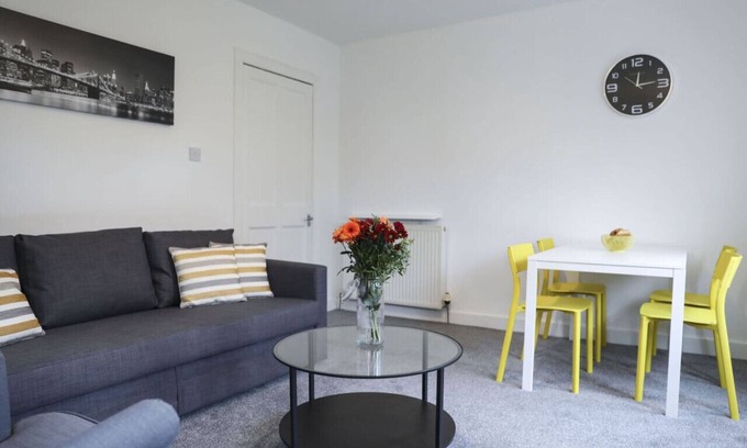 Paisley House | Baron Road Apartment