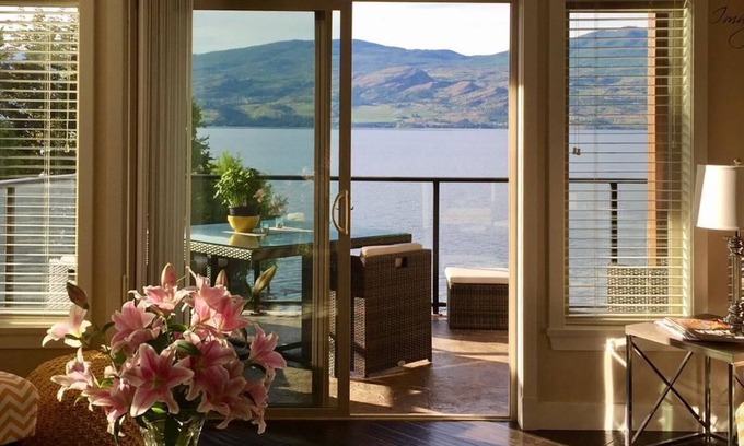 Westbank Condo | Barona Beach Resort 3BR Lakeview West Kelowna
