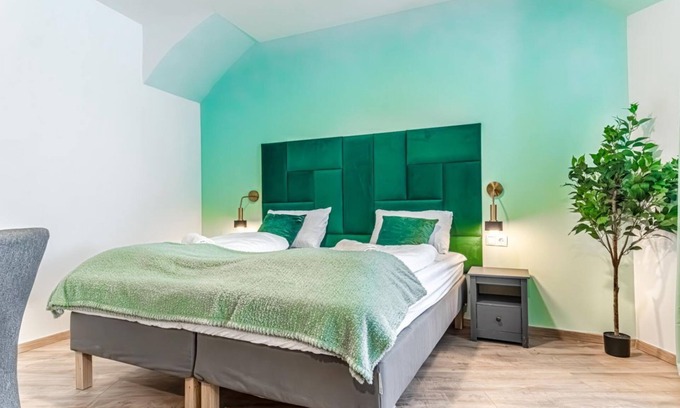 Funfhaus Apartment | Barrier-Free: 2 Neighboring Apts. Ideal for groups