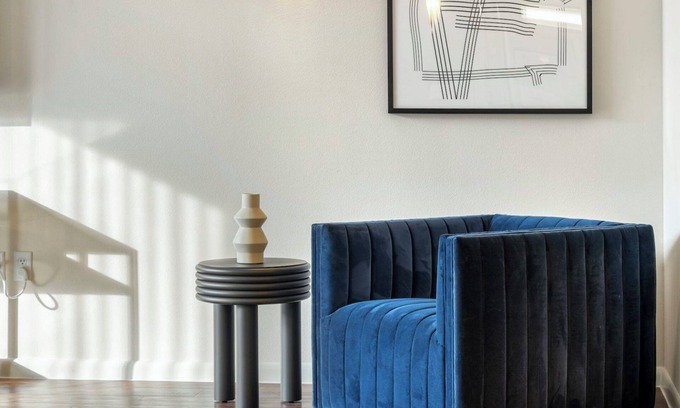 Venus Apartment | Barsala l Chic & Comfortable 2BD w/On-Site Amenities
