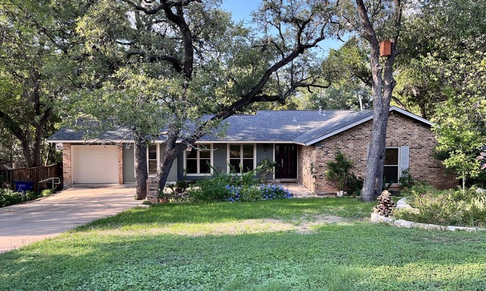 Barton Hills House | Barton Hills house close to Barton Springs Pool