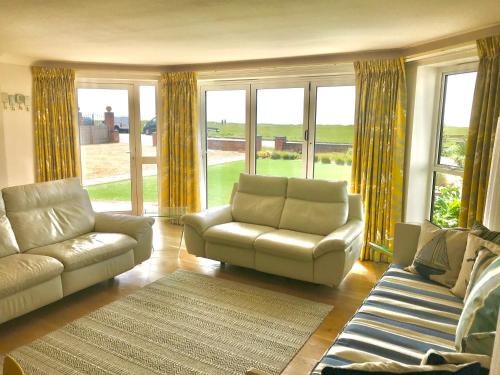 New Forest District House | Barton on Sea self contained, stunning sea views