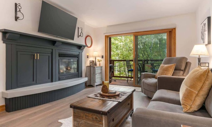 Driggs Condo | Basecamp Stays: Upscale Couple's Getaway, Hot Tubs
