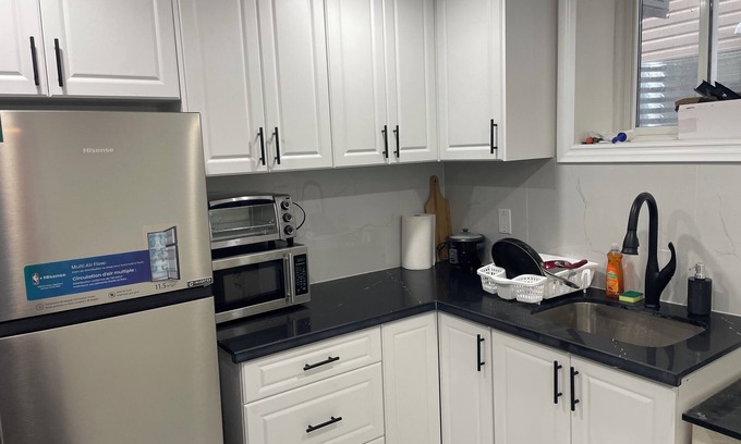 Durham Region Apartment | Basement Apartment in a quiet area (875 sqft)