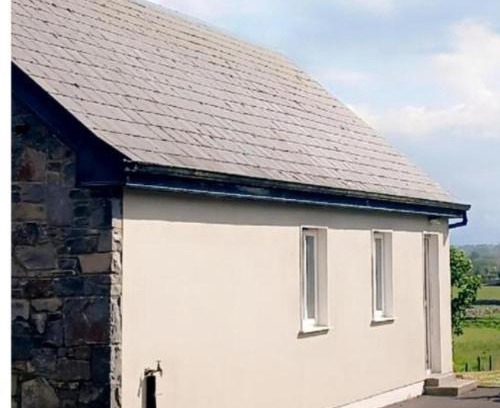 Abbeyknockmoy Apartment | Basic, Warm, Cosy, Private Little Chalet