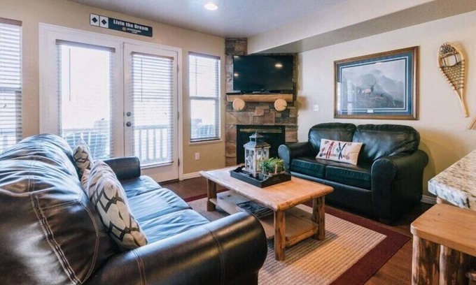 Eden Condo | Basin Lakeside Getaway MH702| Pool |Gym |Game Room