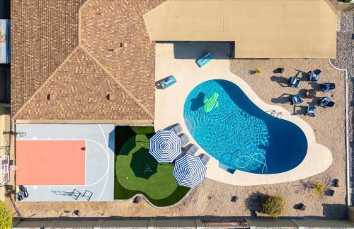 Glendale House | Basketball Court Heated Pool Mini Golf & More