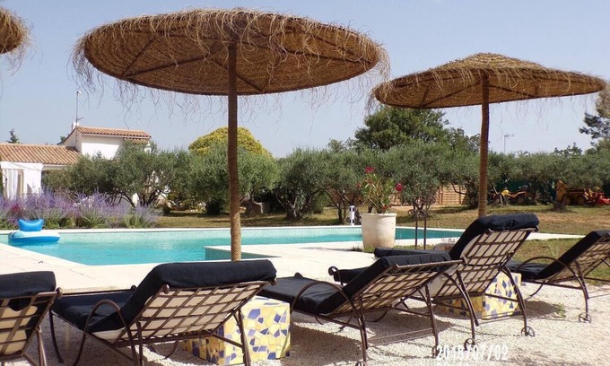 Pignans Condo | Bastidon provencal for 4 people, adult only.