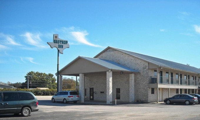 Bastrop Hotel | Bastrop Inn