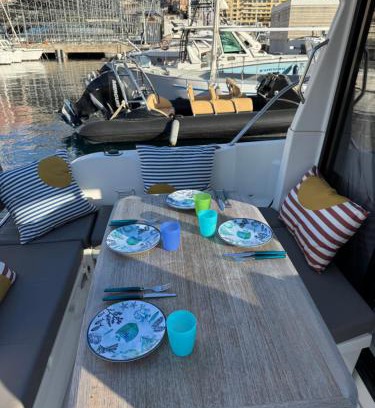 La Condamine Boat Rental | Bateau familial - Port de Monaco