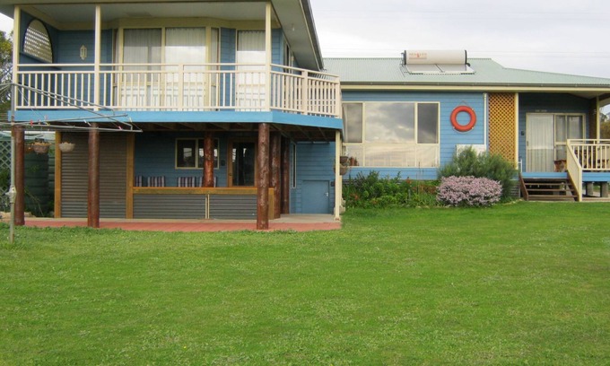 Baudin Beach House | Baudins View Holiday House with 4 Queen Beds 1 double and 1 sofa bed