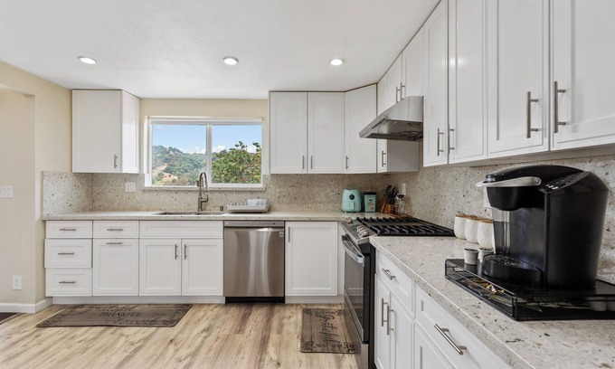 Hercules House | Bay Area Haven: 3BR with Spacious Living Room & Scenic Views
