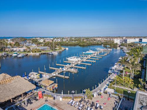 Whitfield Apartment | Bay Breeze