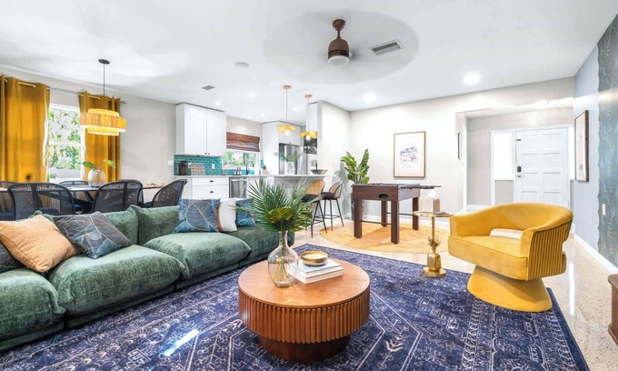 Bay Crest Park House | Bay Crest House – Stay for 10!