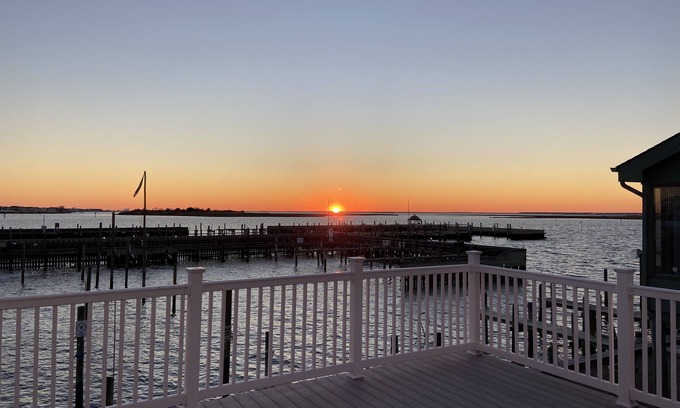 Beach Haven Gardens House | Bay front in Beach Haven Terrace-3 boat slips, game room tons of new renovations