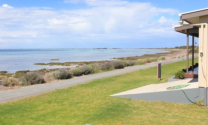 Para Wurlie Hotel | Bay House, Point Turton