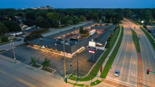 Green Bay Hotel | Bay Motel