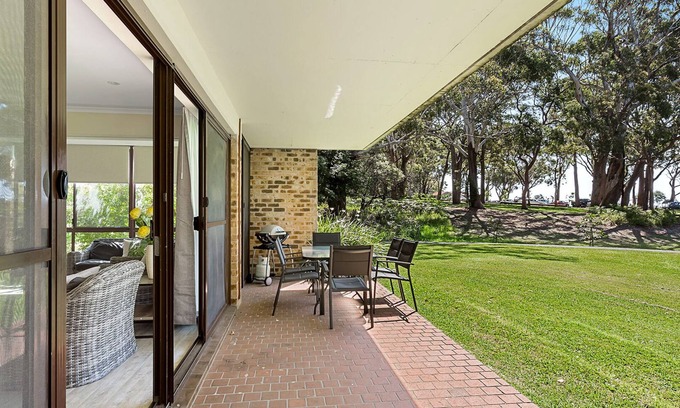 Nelson Bay Apartment | Bay Parklands, 19 2 Gowrie Avenue - ground floor unit with water views & Wifi