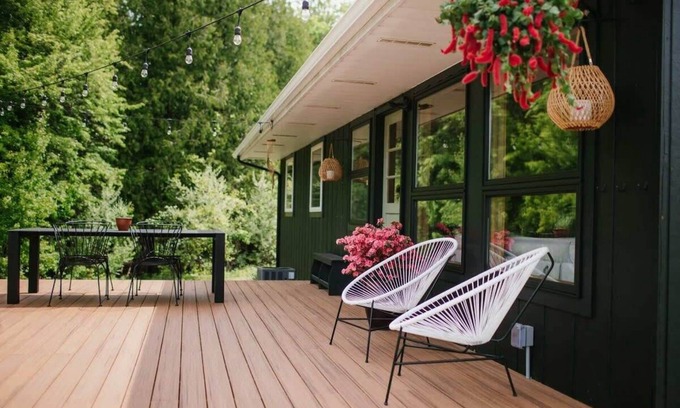 Beulah House | Bay Point Hideaway in the Woods - with Hot Tub!