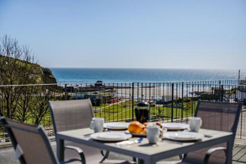 Millendreath Apartment | Bay View - Cornwall