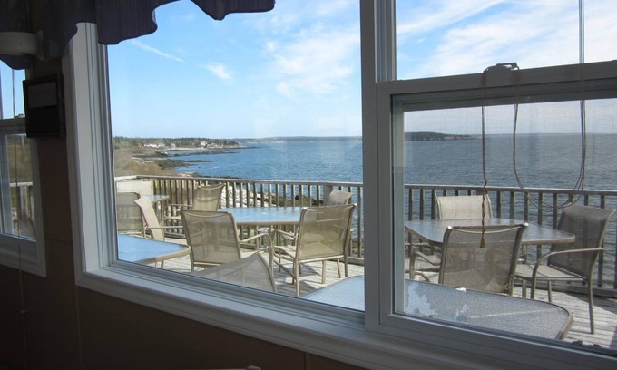 Pocologan Hotel | Baybreeze Restaurant and Motel