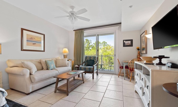 Baytowne Wharf Condo | "Baydream Believer" Sandestin #3311 Studio Sleeps 4