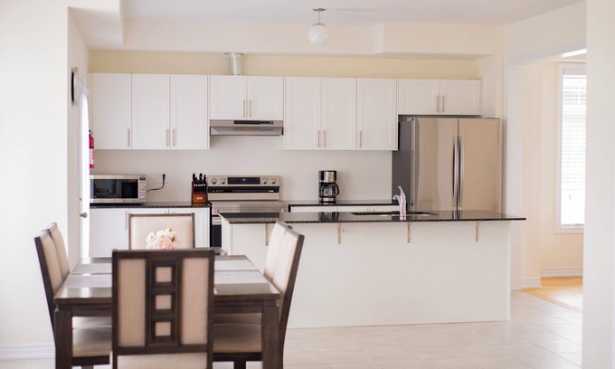 Carrying Place House | Bayfront Serenity Escape in Prince Edward County!