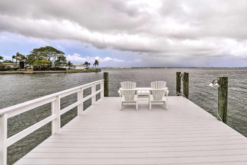 Belle Vista House | Bayfront St Pete Beach Home with Outdoor Pool!