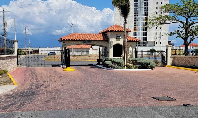 Portmore Apartment | Bayfront Villas and Apt