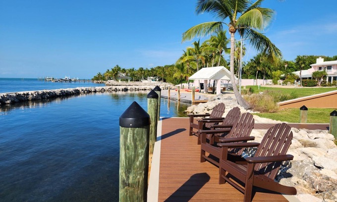 Marathon House | Bayfront w Dock, 96 Jet Spa, Secluded