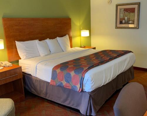 Cave City Hotel | Baymont by Wyndham Cave City