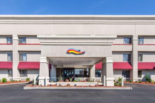 Roseville Hotel | Baymont by Wyndham Detroit/Roseville