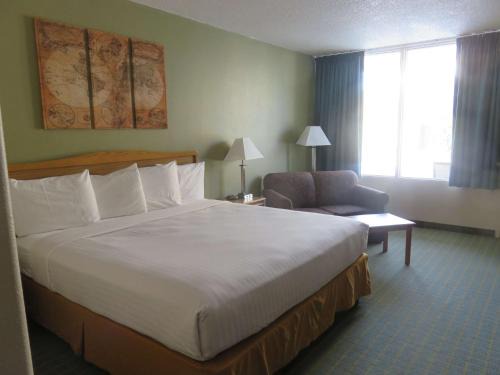 Fargo Hotel | Baymont by Wyndham Fargo