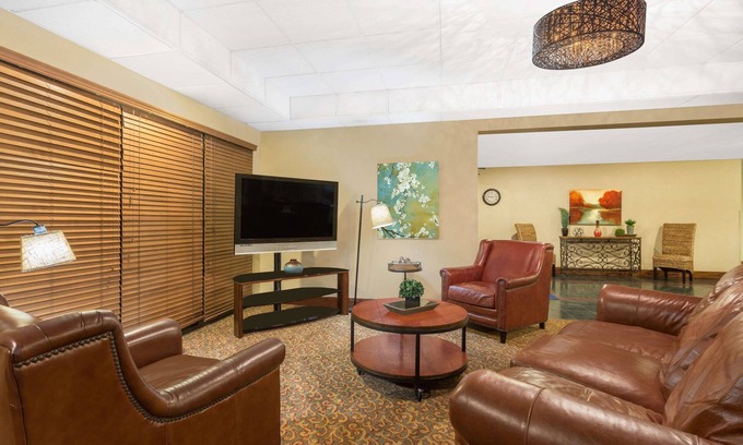 Fayetteville Hotel | Baymont by Wyndham Fayetteville