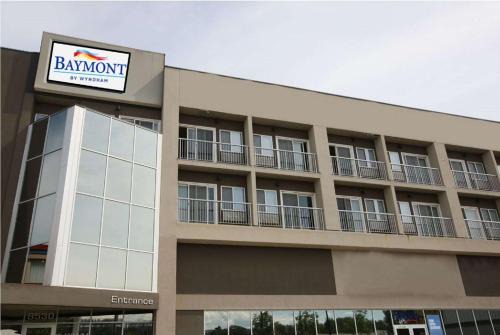 Fort McMurray Hotel | Baymont by Wyndham Fort McMurray
