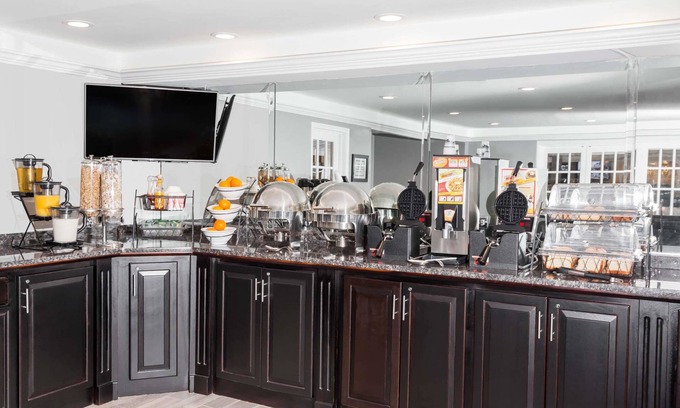 Glenview Hotel | Baymont by Wyndham Glenview