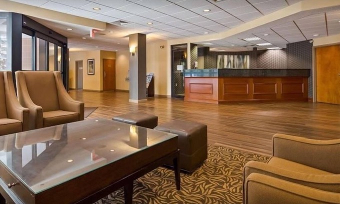 Conning Towers Nautilus Park Hotel | Baymont by Wyndham Groton/Mystic