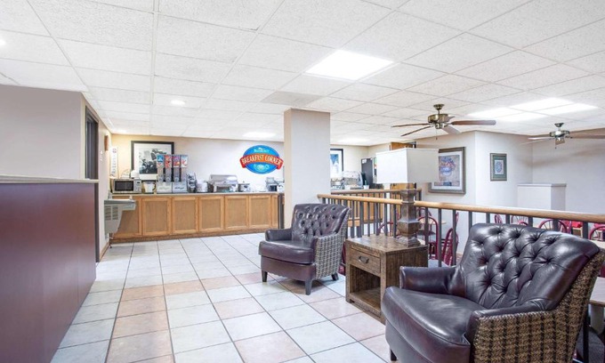 Hays Hotel | Baymont by Wyndham Hays