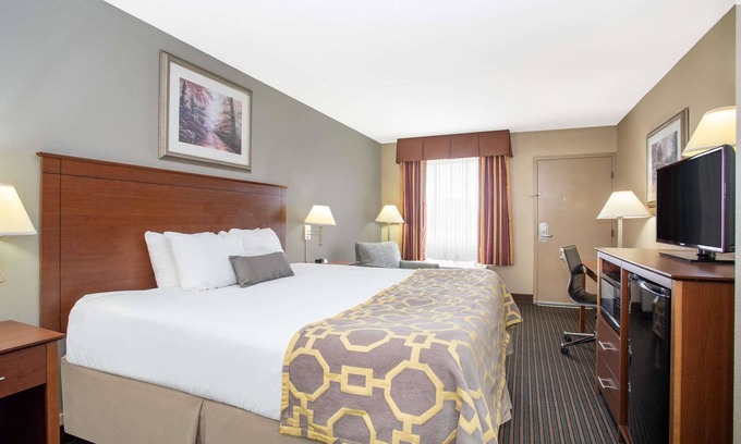 Hays Hotel | Baymont by Wyndham Hays