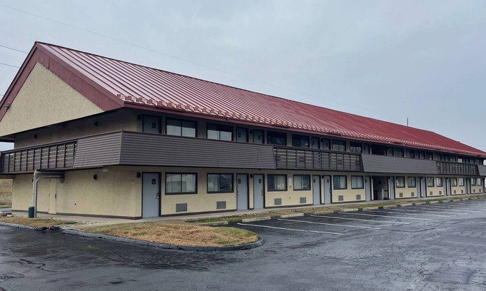 Holland Hotel | Baymont By Wyndham Holland/Toledo
