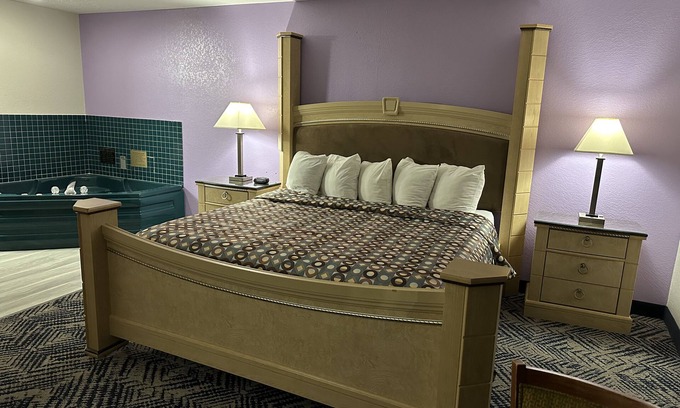 Chalco Hotel | Baymont by Wyndham Omaha SW