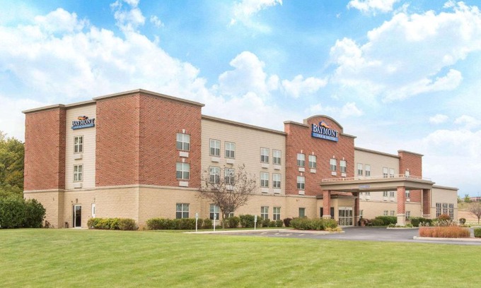 Plymouth Hotel | Baymont by Wyndham Plymouth