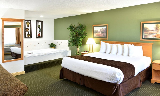 Robinson Hotel | Baymont by Wyndham Robinson