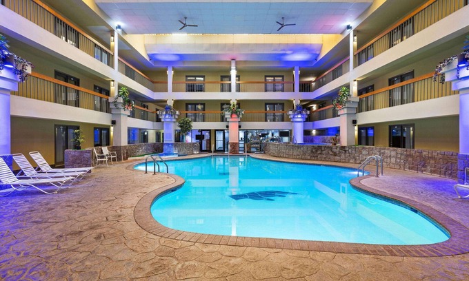 Shakopee Hotel | Baymont by Wyndham Shakopee