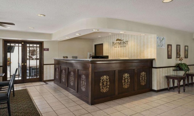 Whitewater Hotel | Baymont by Wyndham Whitewater