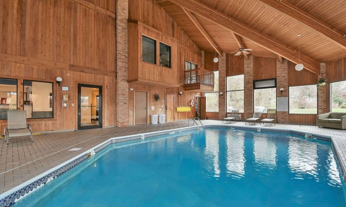 Zanesville Hotel | Baymont by Wyndham Zanesville