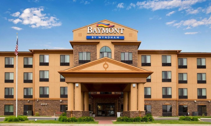 Sturgis Hotel | Baymont Inn and Suites by Wyndham Sturgis